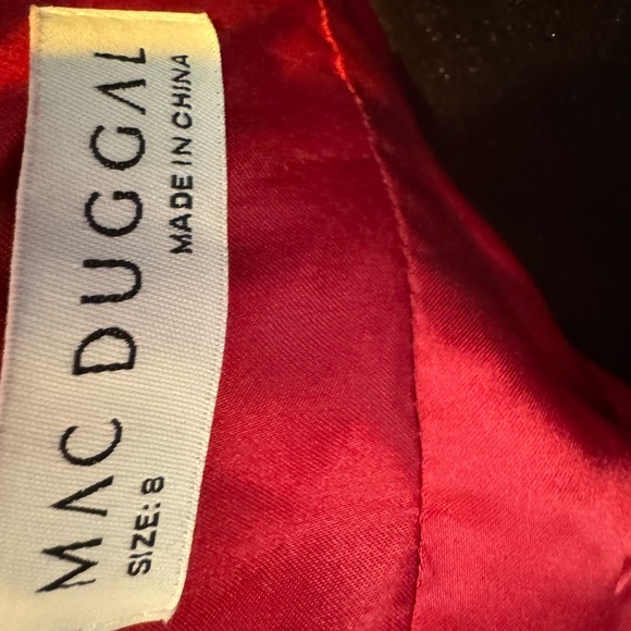 NWT Mac Duggal Sz 8 Ruffled One Shoulder V-neck Chiffon  Burgundy Dress - Picture 4 of 16